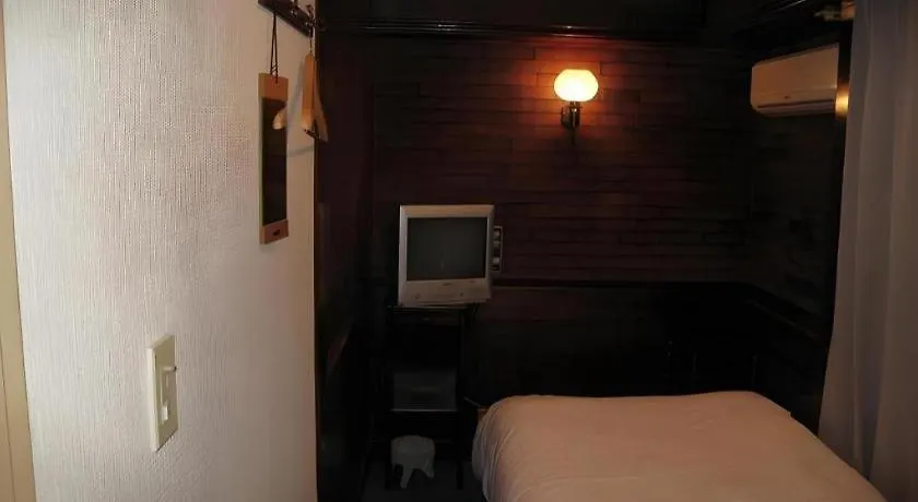 Hotel Hilltop Wako